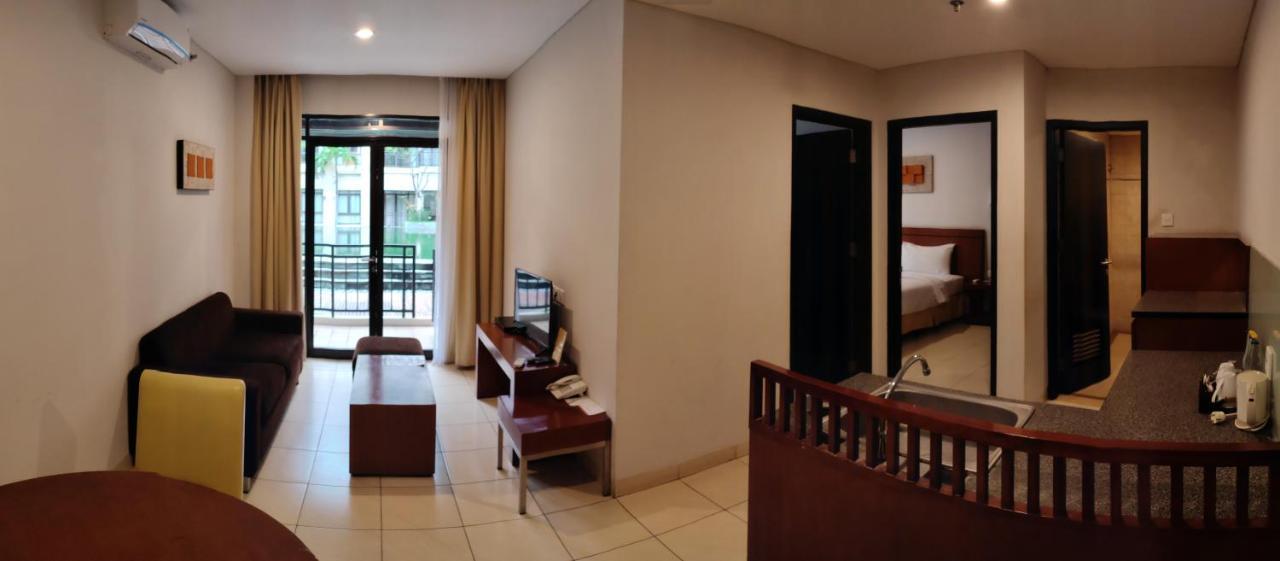 Grand Kuta Hotel And Residence Legian Extérieur photo