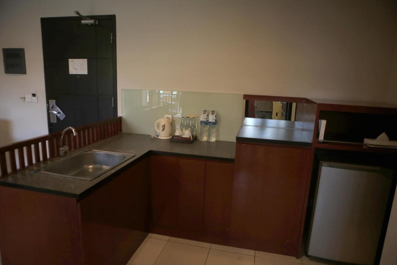 Grand Kuta Hotel And Residence Legian Extérieur photo