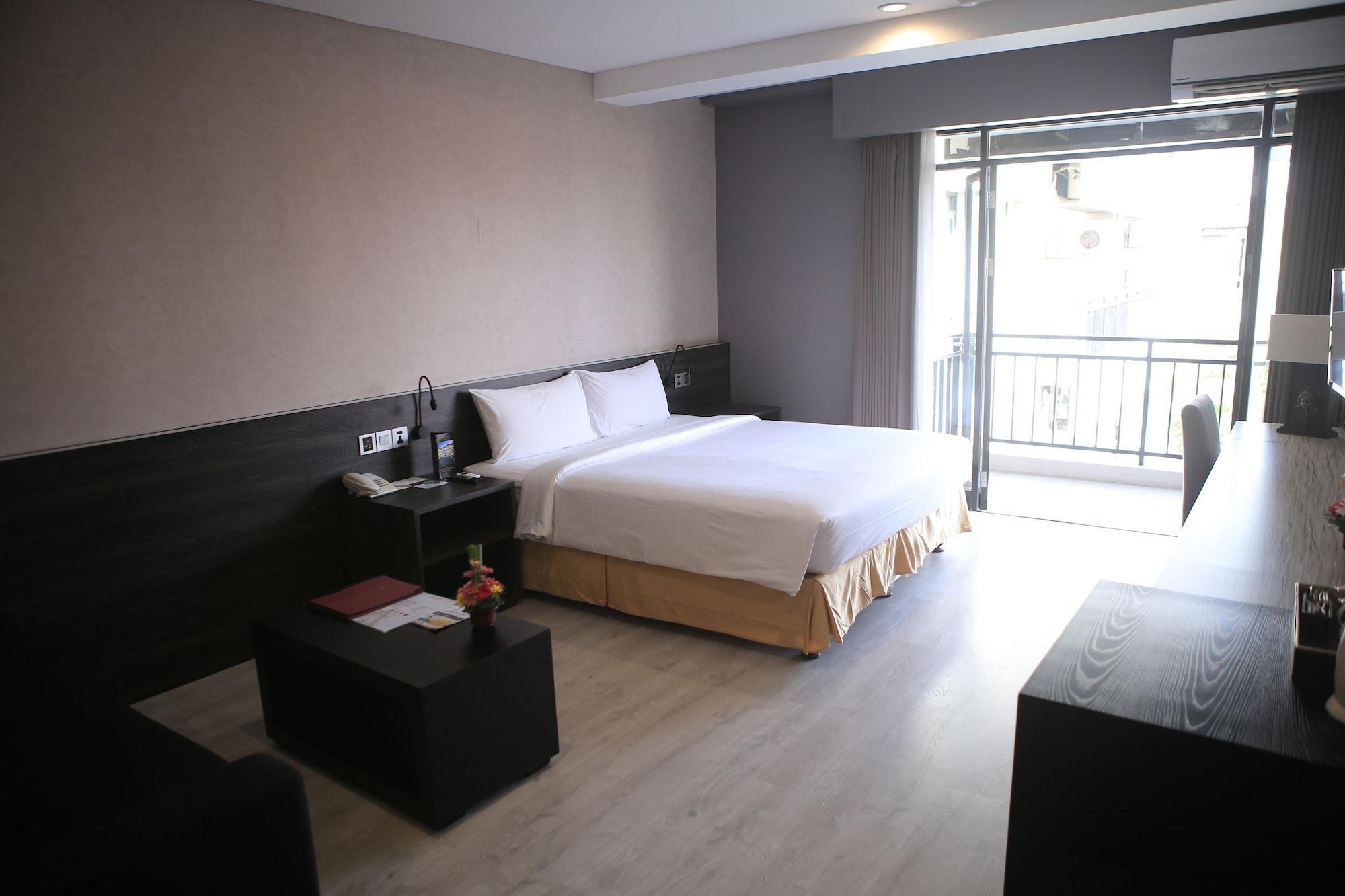 Grand Kuta Hotel And Residence Legian Extérieur photo