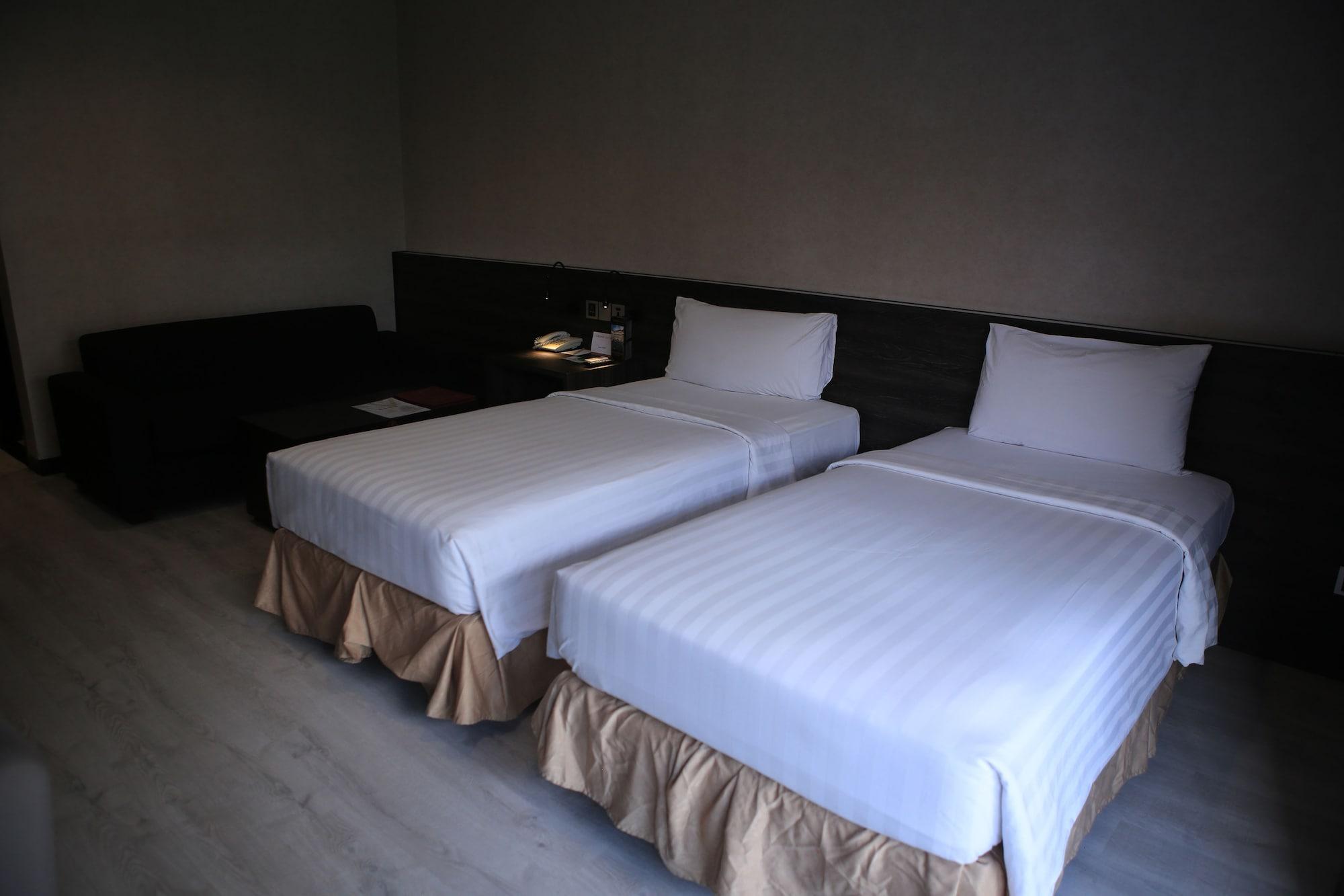 Grand Kuta Hotel And Residence Legian Extérieur photo