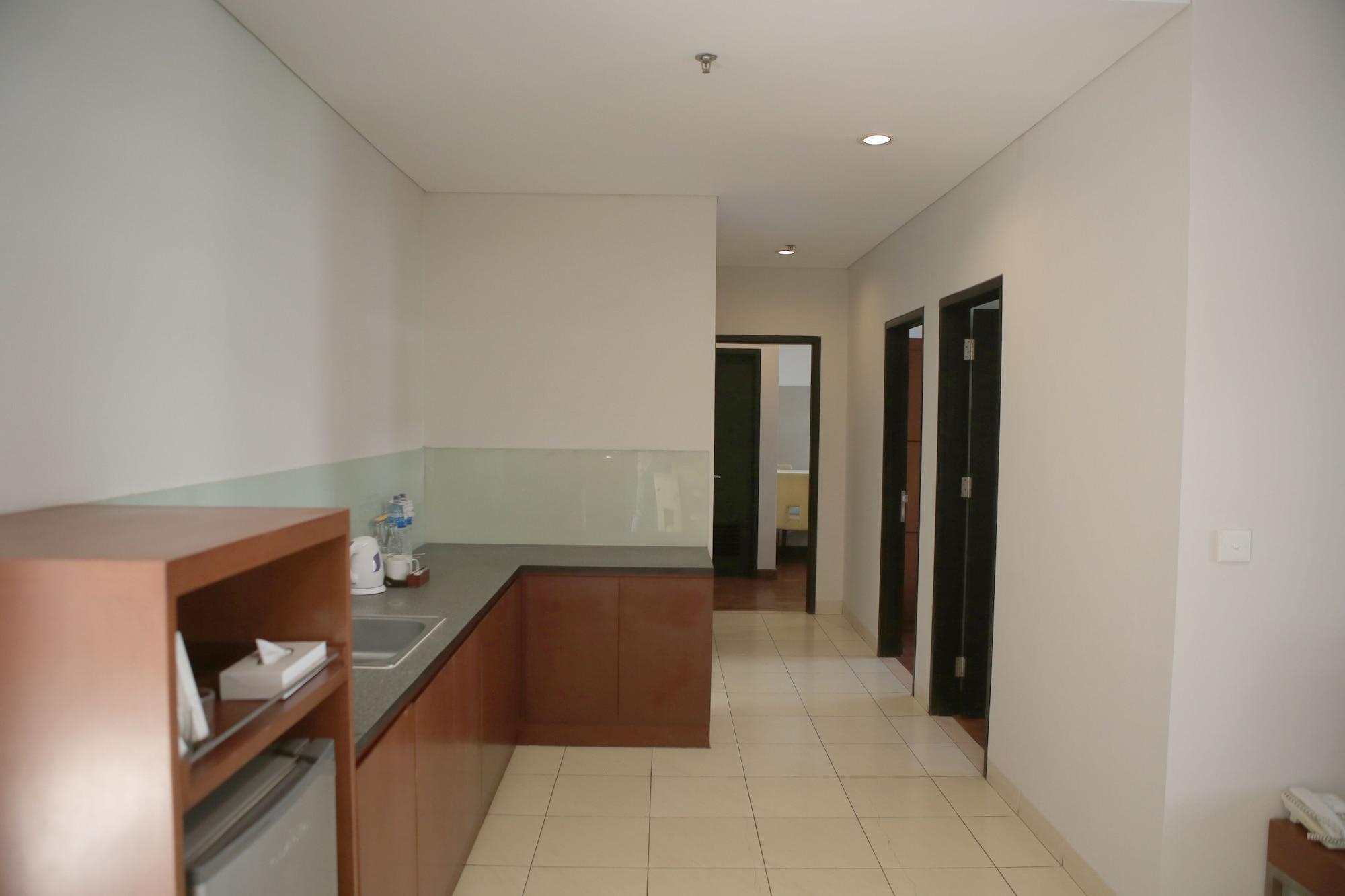 Grand Kuta Hotel And Residence Legian Extérieur photo