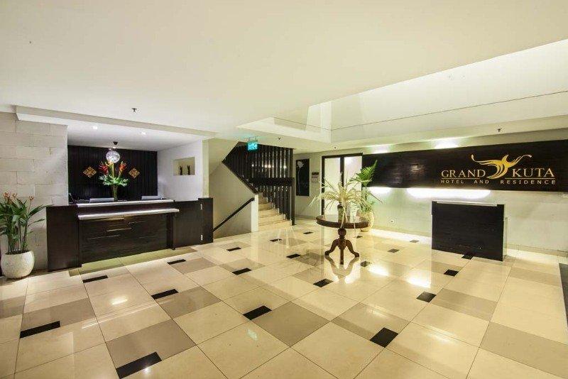 Grand Kuta Hotel And Residence Legian Extérieur photo