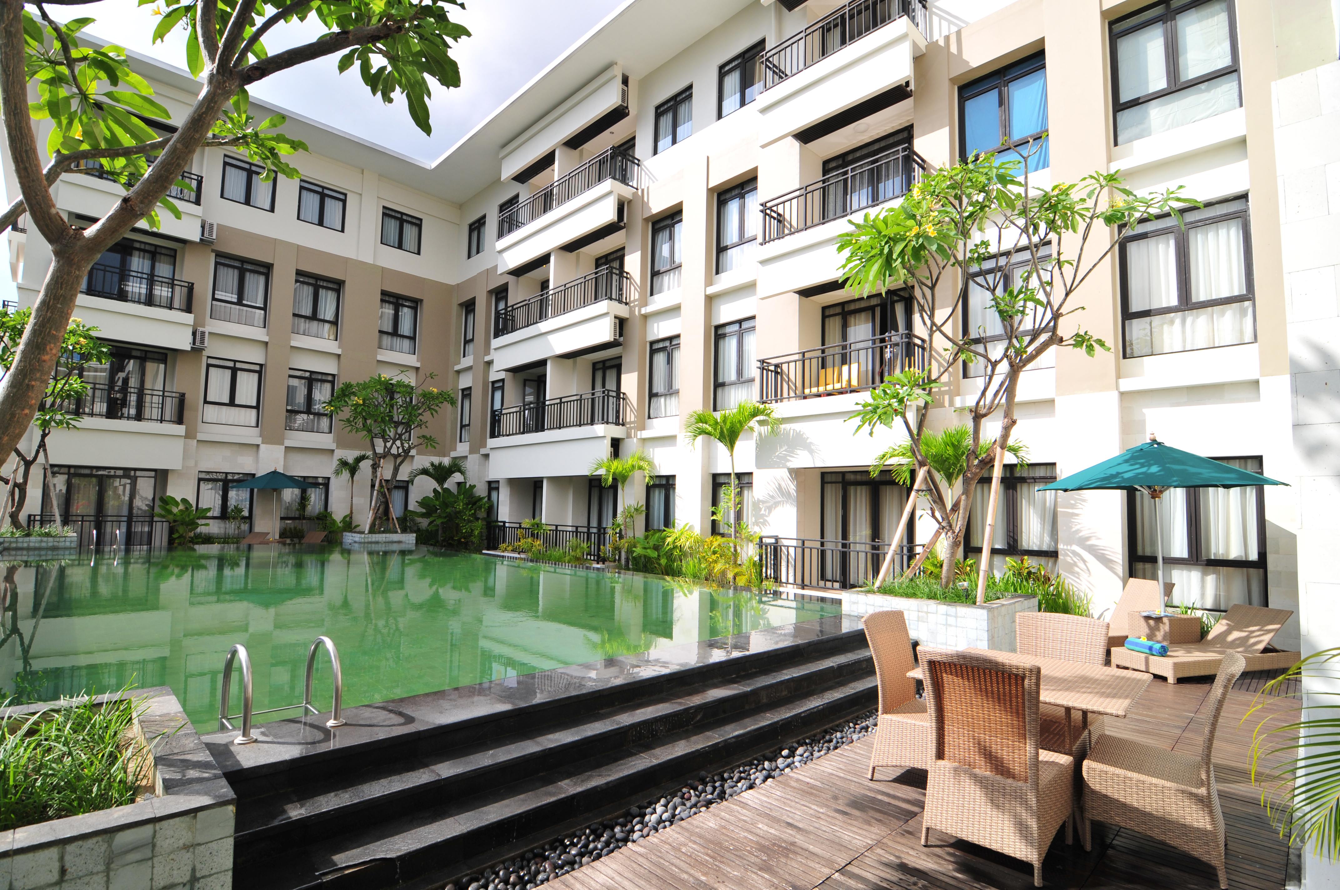 Grand Kuta Hotel And Residence Legian Extérieur photo