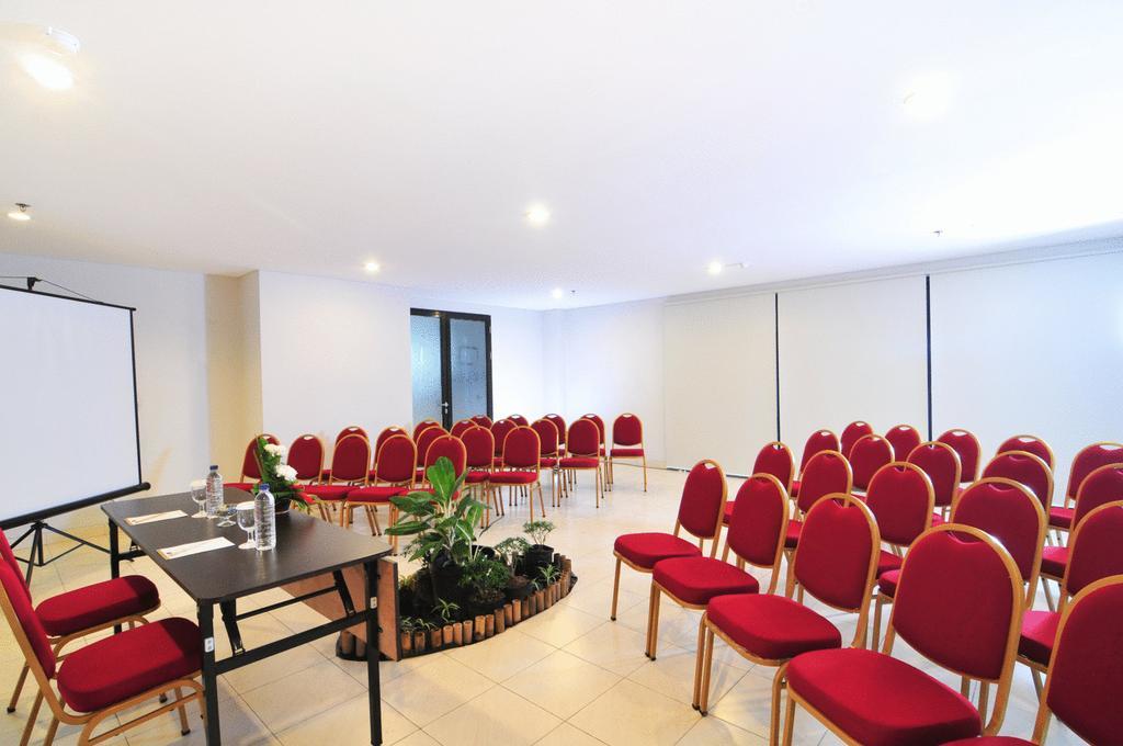 Grand Kuta Hotel And Residence Legian Extérieur photo