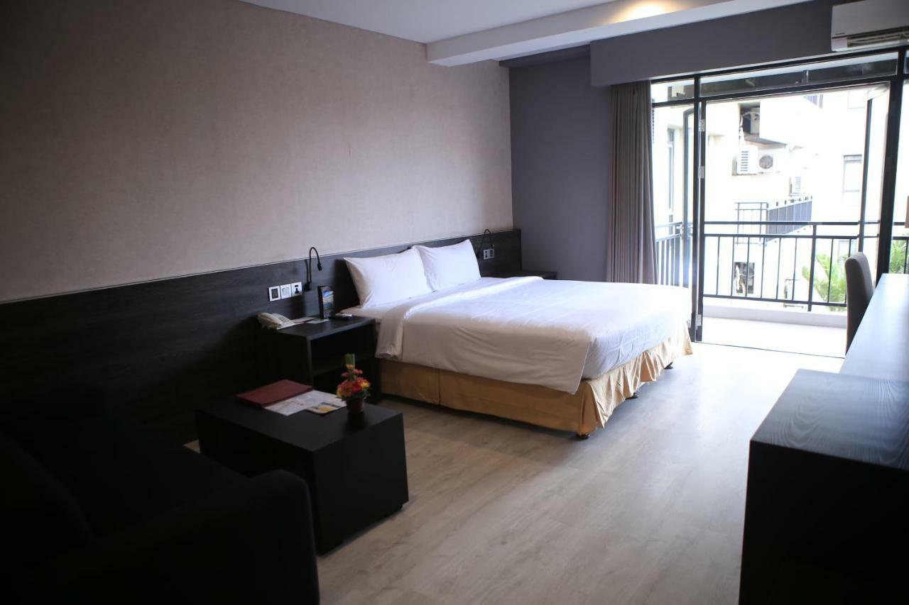 Grand Kuta Hotel And Residence Legian Extérieur photo